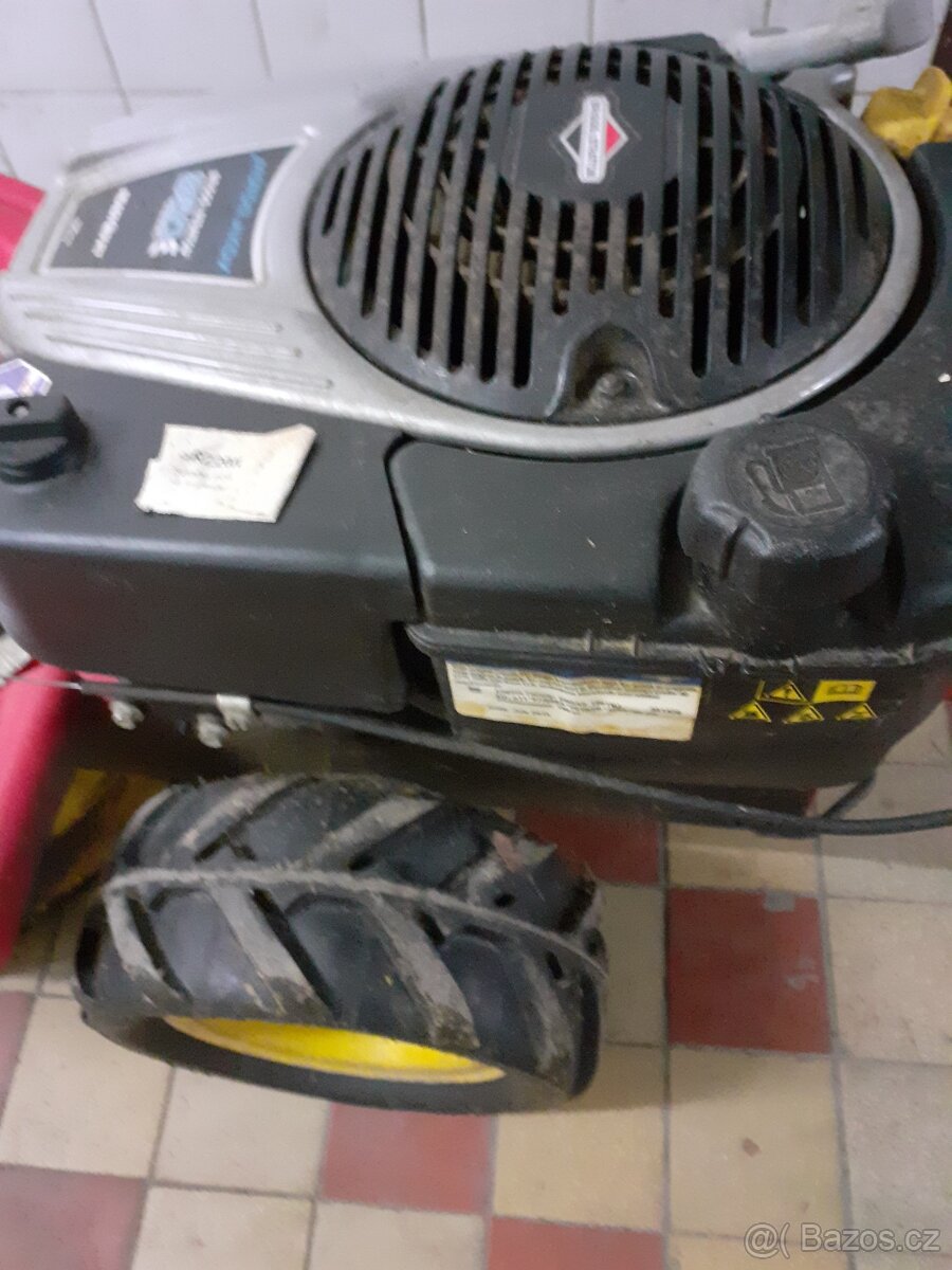 Rotační motorová bubnová sekačka s pojezdem - 7