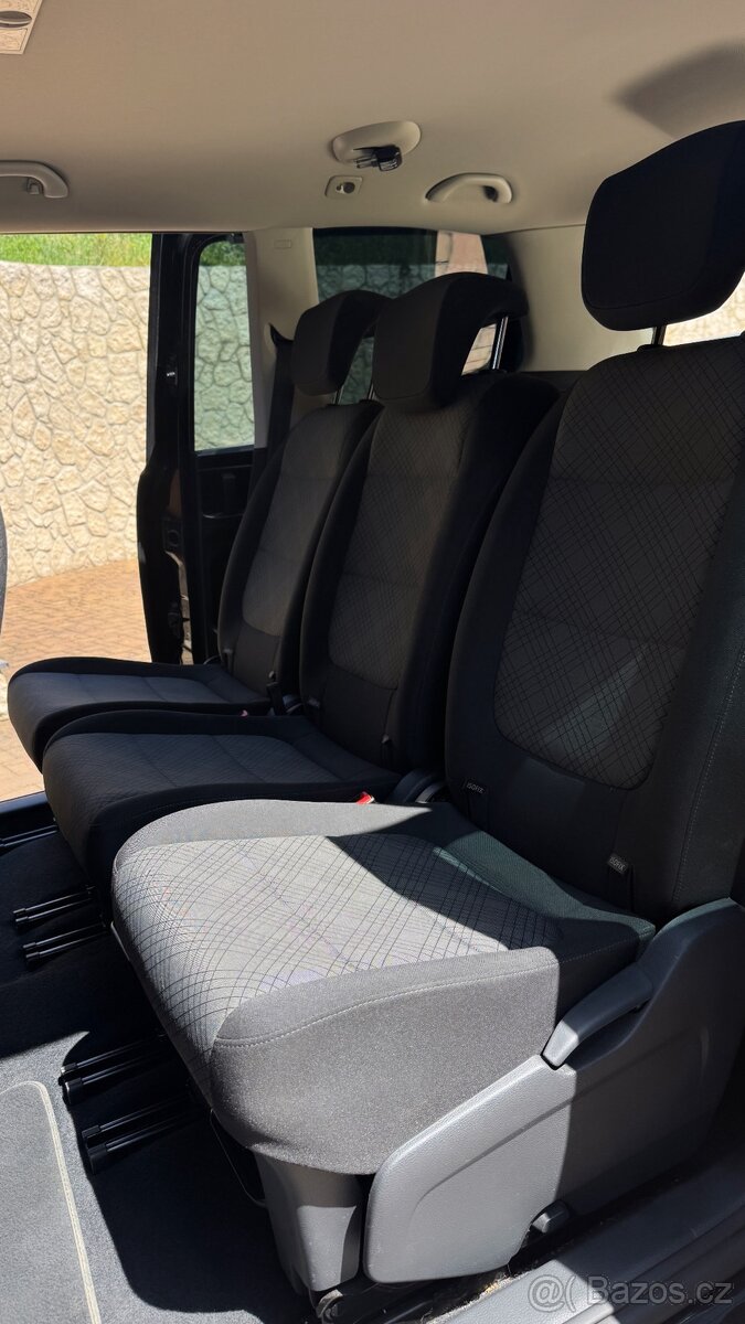 Volkswagen Sharan 2.0 TDi - 7