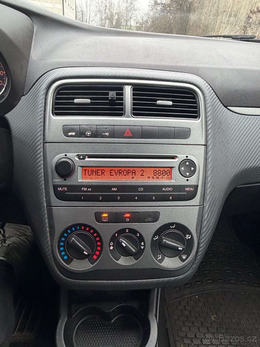 Fiat Punto Grande 1.2 48kw, 2009, klima, nová STK - 7