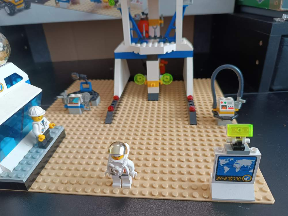 LEGO Town 6456 Mission Control +návod +box - 7