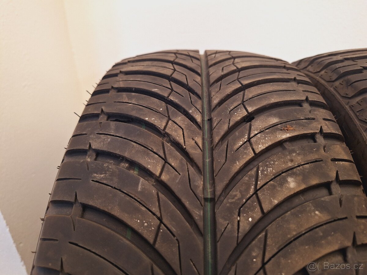 Prodám sadu celoročních pneu - 7