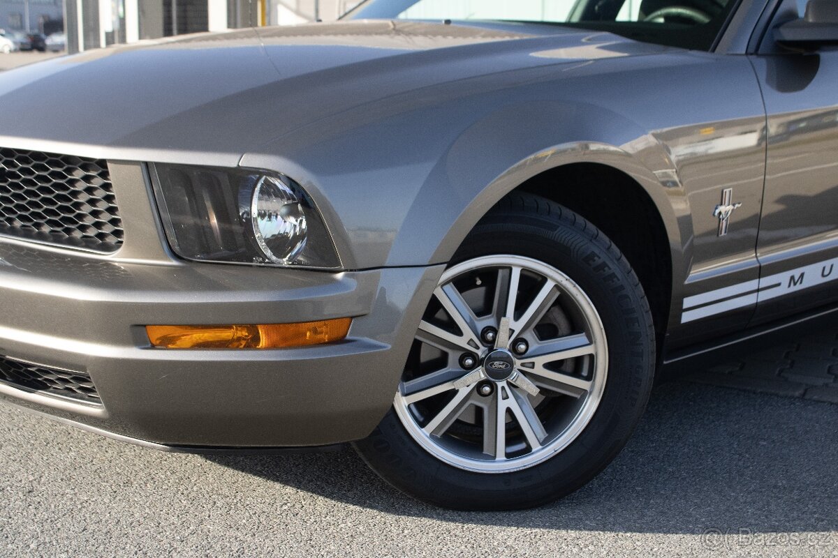 Ford Mustang 155kW (2004) V6 - 7