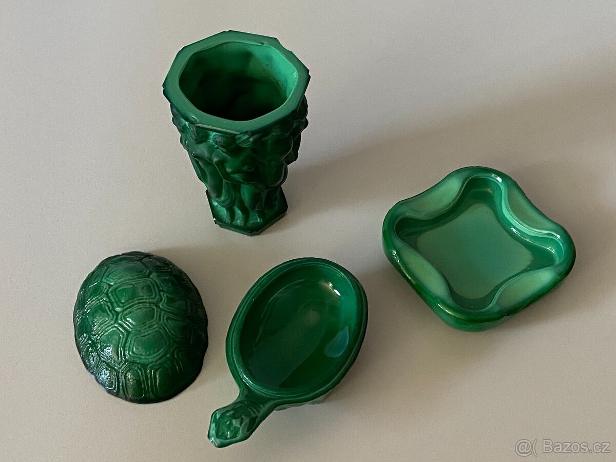 váza malachit popelník želva zelené sklo malachit - 7