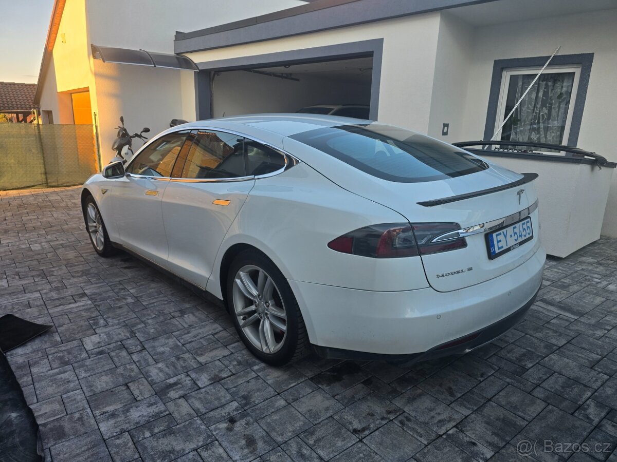 Tesla model s P90 Performance - 7