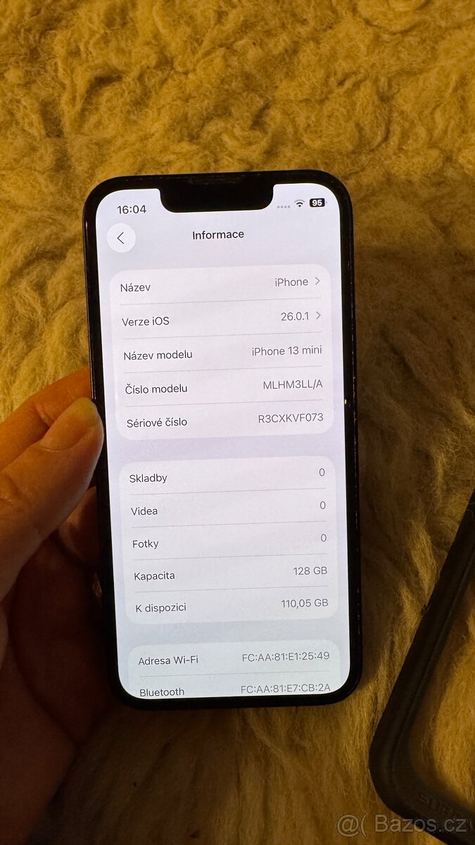 IPhone 13 mini 128gb černý. Hezky stav - 7