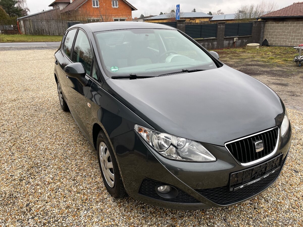 SEAT IBIZA 1,4 63KW 2010 PLNÝ SERVIS 8XPNEU - 7