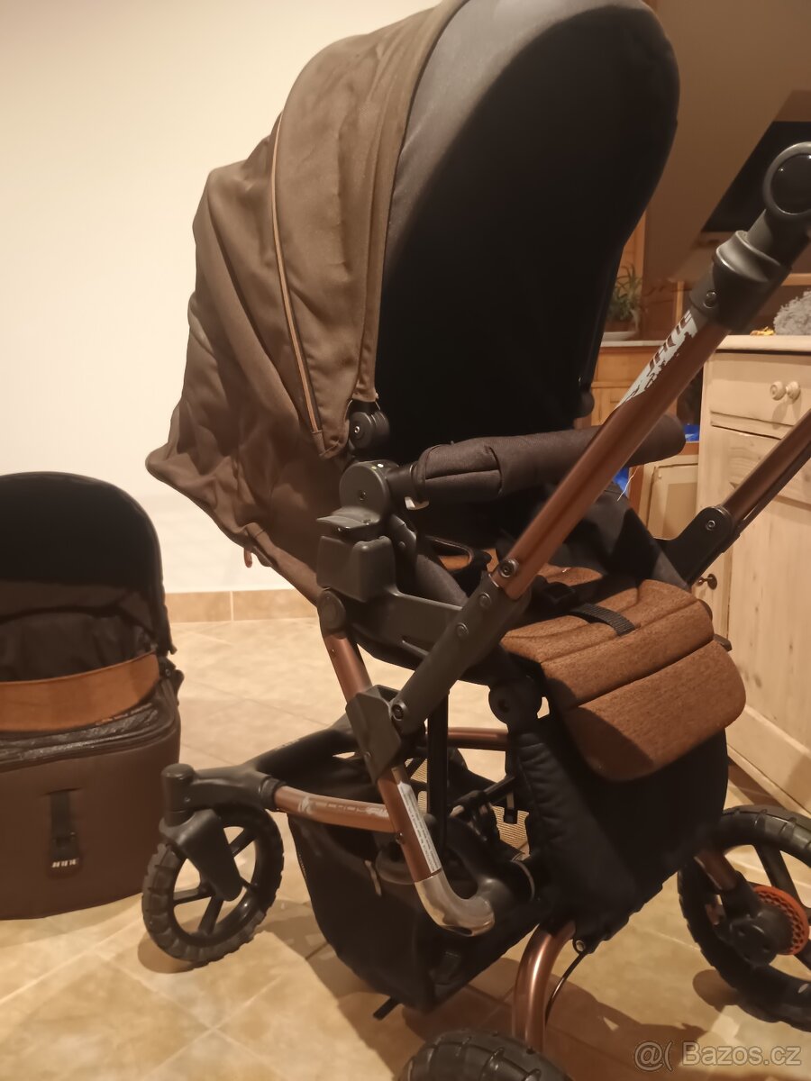 Prodám kvalitní dětský kočárek dvojkombinace Jané crosswalk - 7