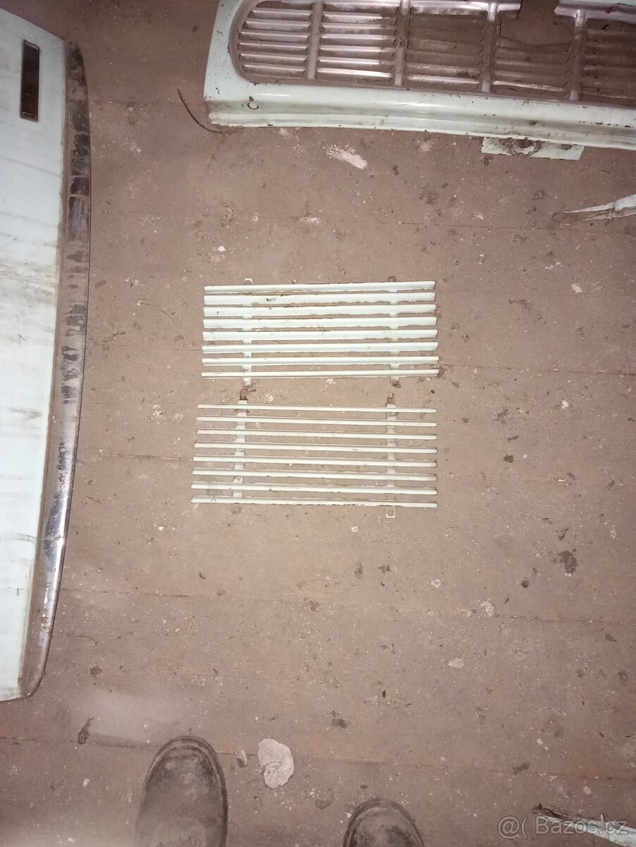 Plecharina +okna skoda sedacky - 7