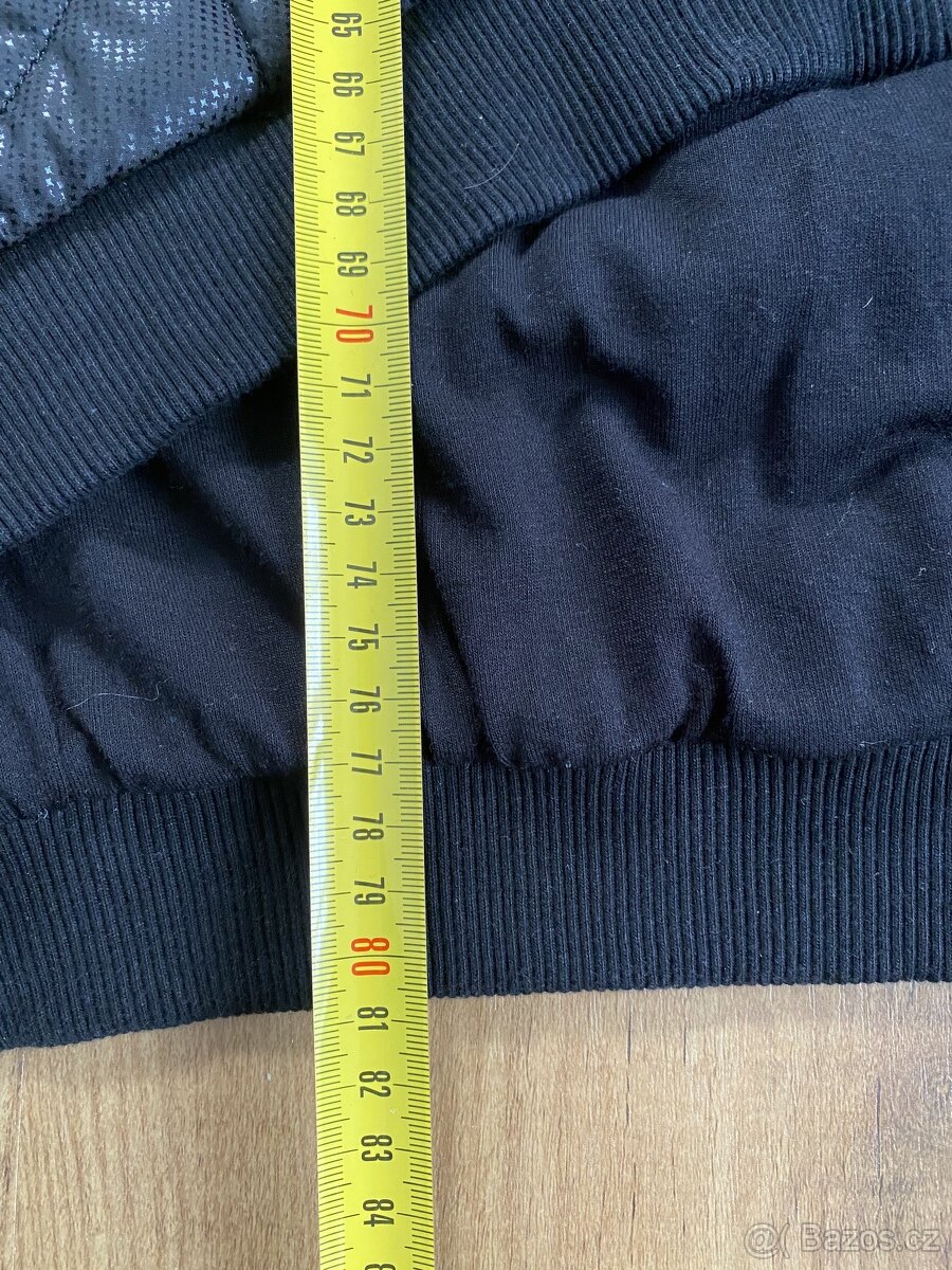 Krásná černá vesta - 7