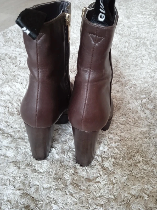 Hnědé polokozačky zn. Guess, vel. 38 - 7