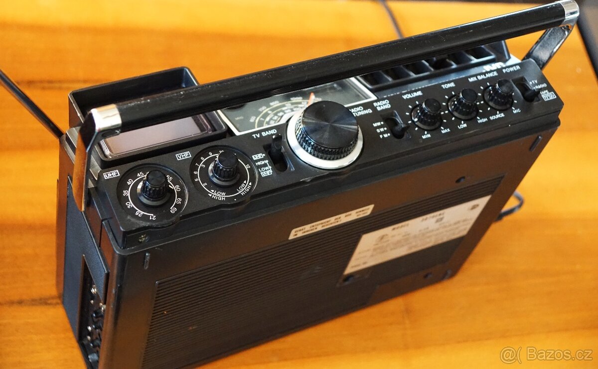 JCV model 3070 - RADIO-TV-CASSETTE RECORDER - 7