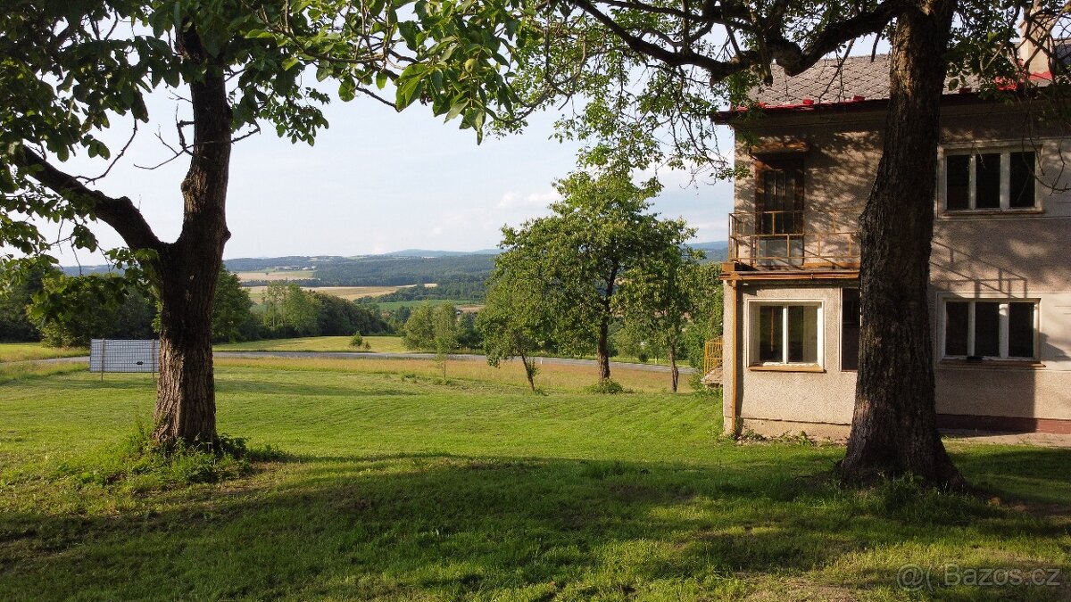 Prodej stavebního pozemku s rodinným domem v Javornici - 7