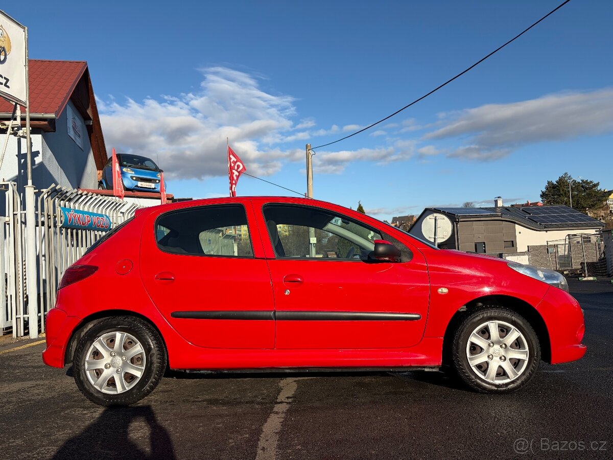 Peugeot 206, 1,1 44kW, SERVISKA - 7