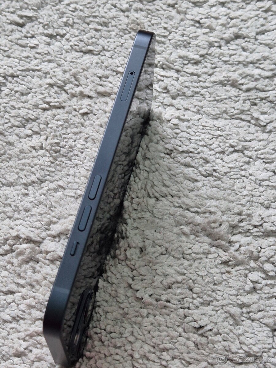 iPhone 13 128gb baterie 93% - 7