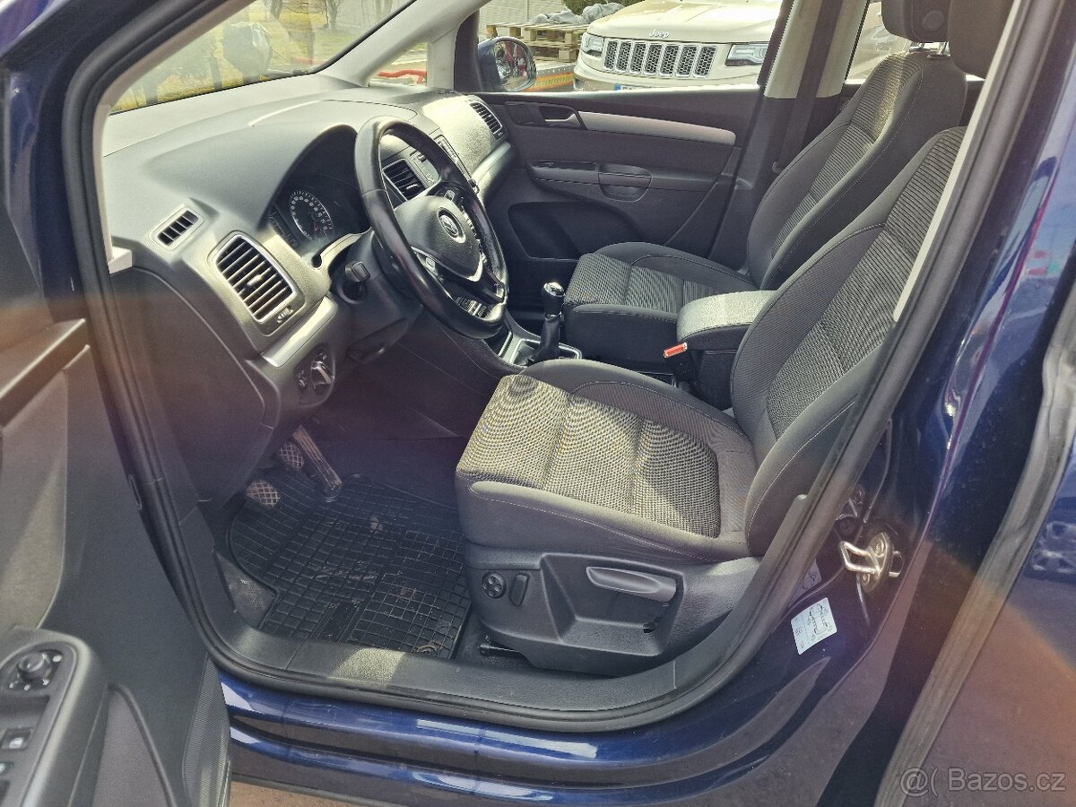 Volkswagen SHARAN 2,0TDI NAVIGACE TAŽNÉ 7MÍST - 7
