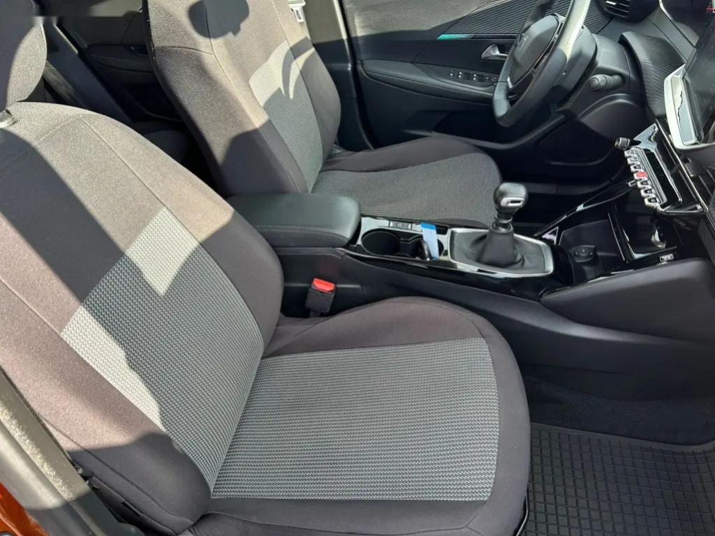 Peugeot 2008, ALLURE 1.2PT 100"MAN6"Zimáky - 7