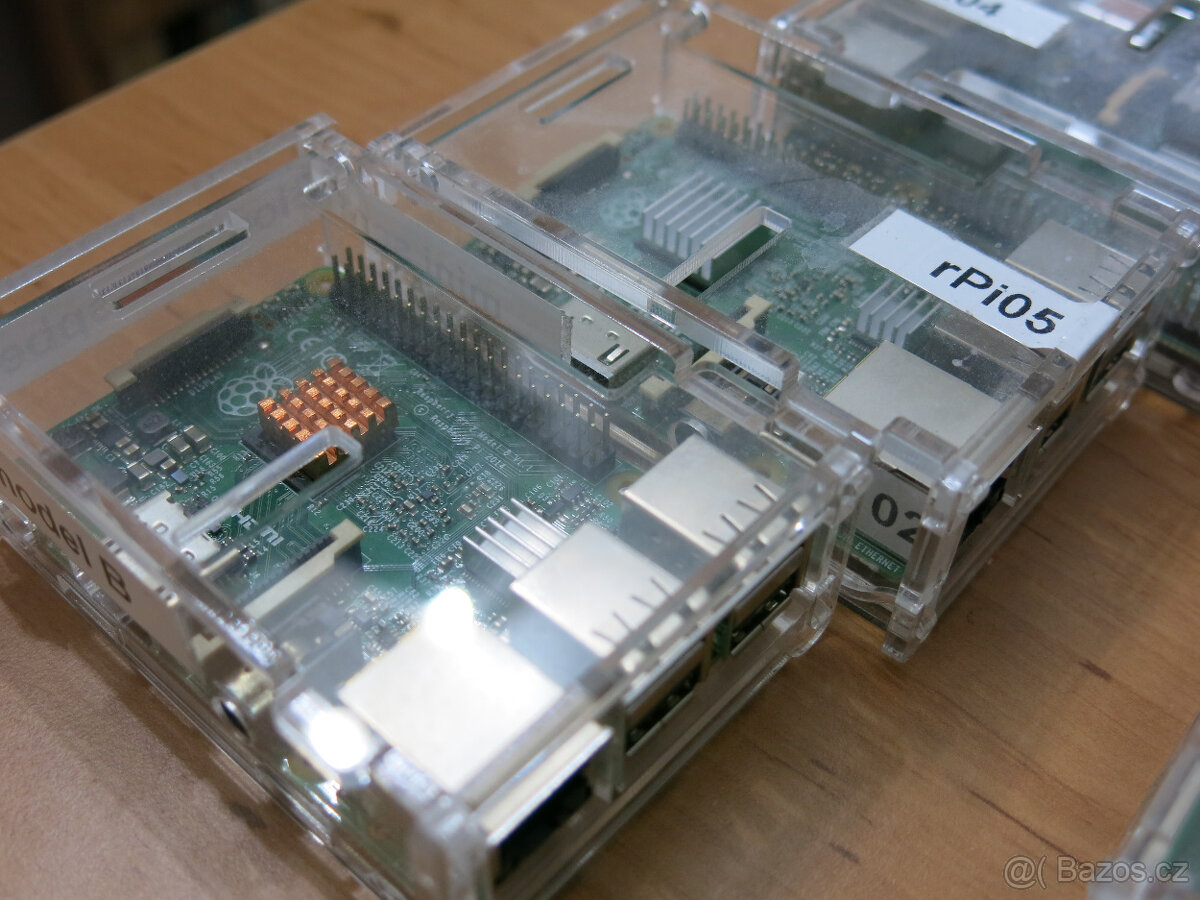 prodám cluster Raspberry Pi 2 - 7