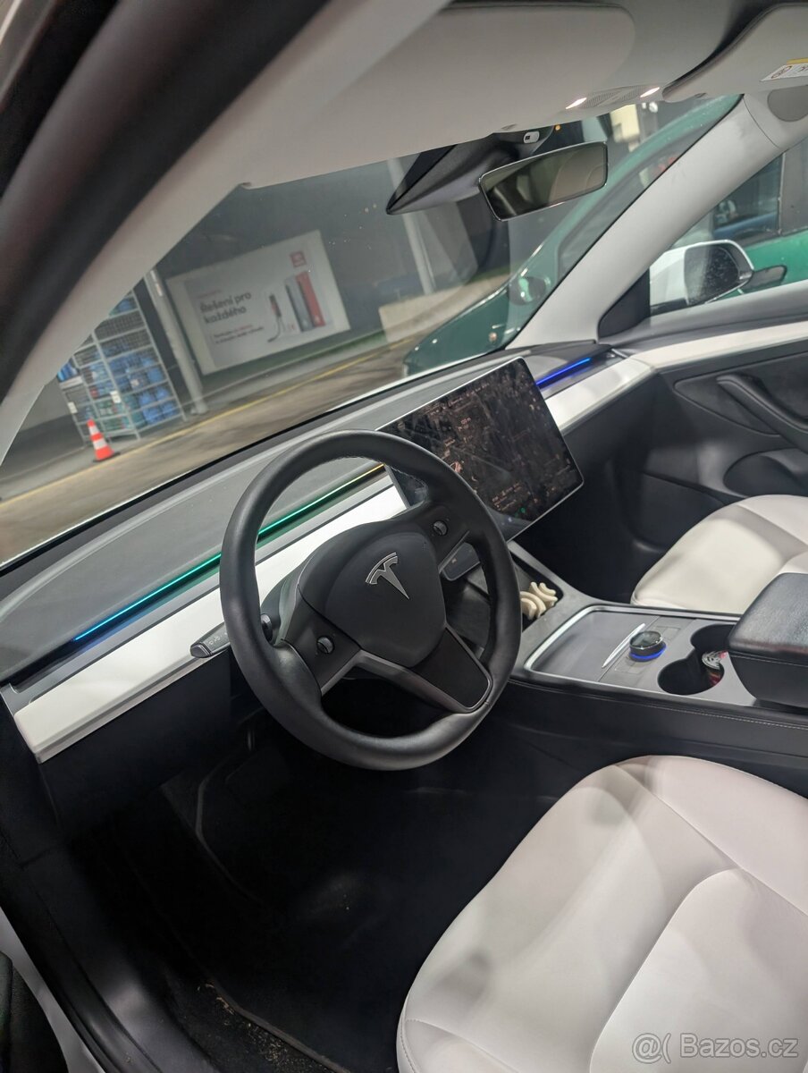 Tesla Model 3 2021 LR Bílý interiér - 7