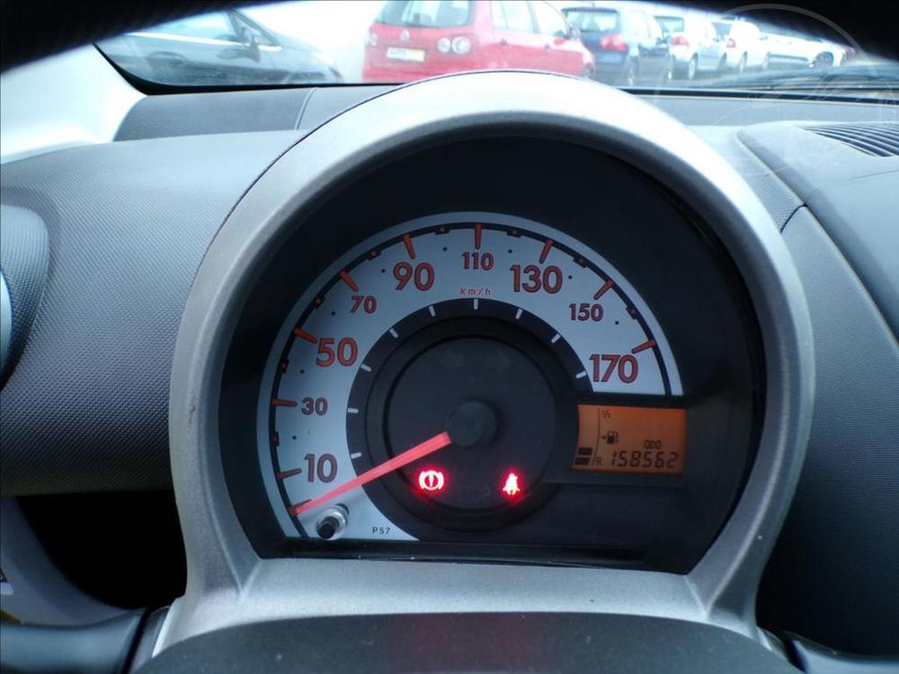 Citroën C1 1,0 i POSILOVAČ ŘÍZENÍ - 7