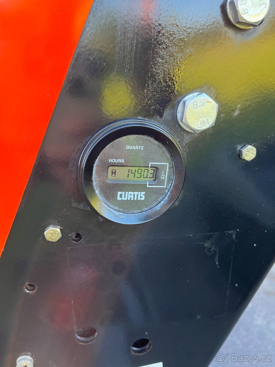 Vřetenová sekačka Jacobsen 305 - 7