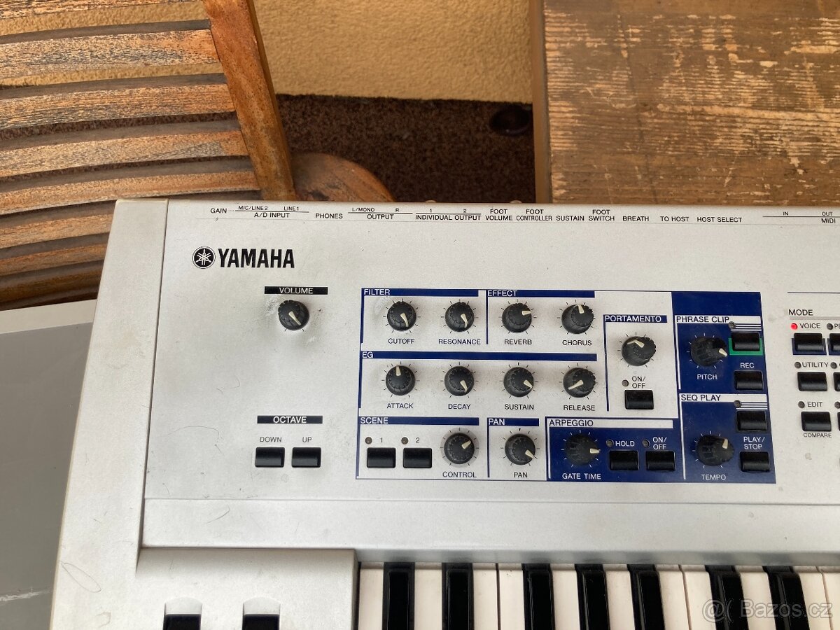 Syntezátor Yamaha CS6X - 7