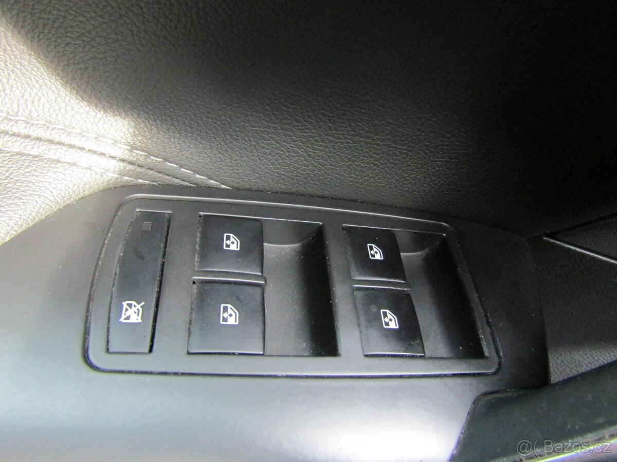 Opel Insignia 2.0CDTi , 118 kW nafta, 2012 - 7