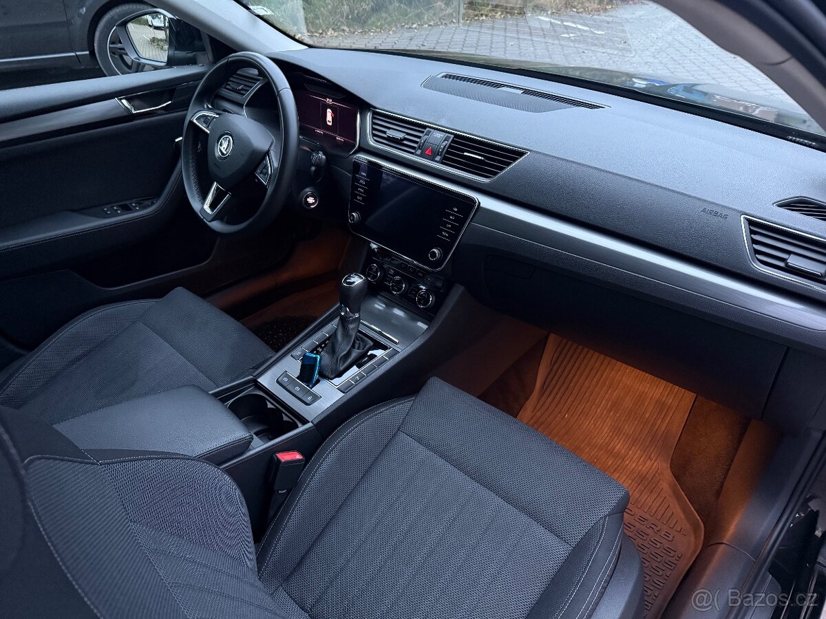 PRONÁJEM VOZIDLA SKODA SUPERB SPORT LINE, 2.0 TDi, DSG, R.V. - 7