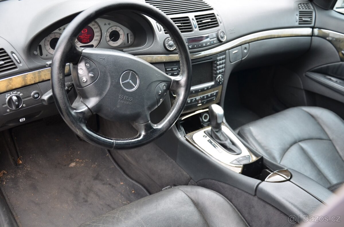 Mercedes Benz E500 4 Matic - náhradní díly - 7