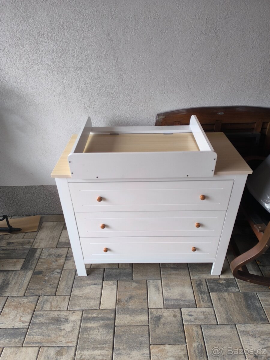 Prodám velkou komodu - 7