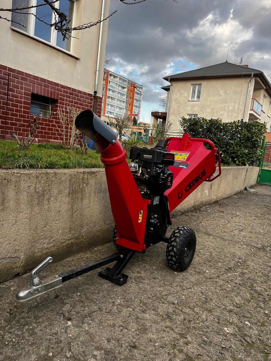 Drtič větví, štěpkovač, drtička - 7