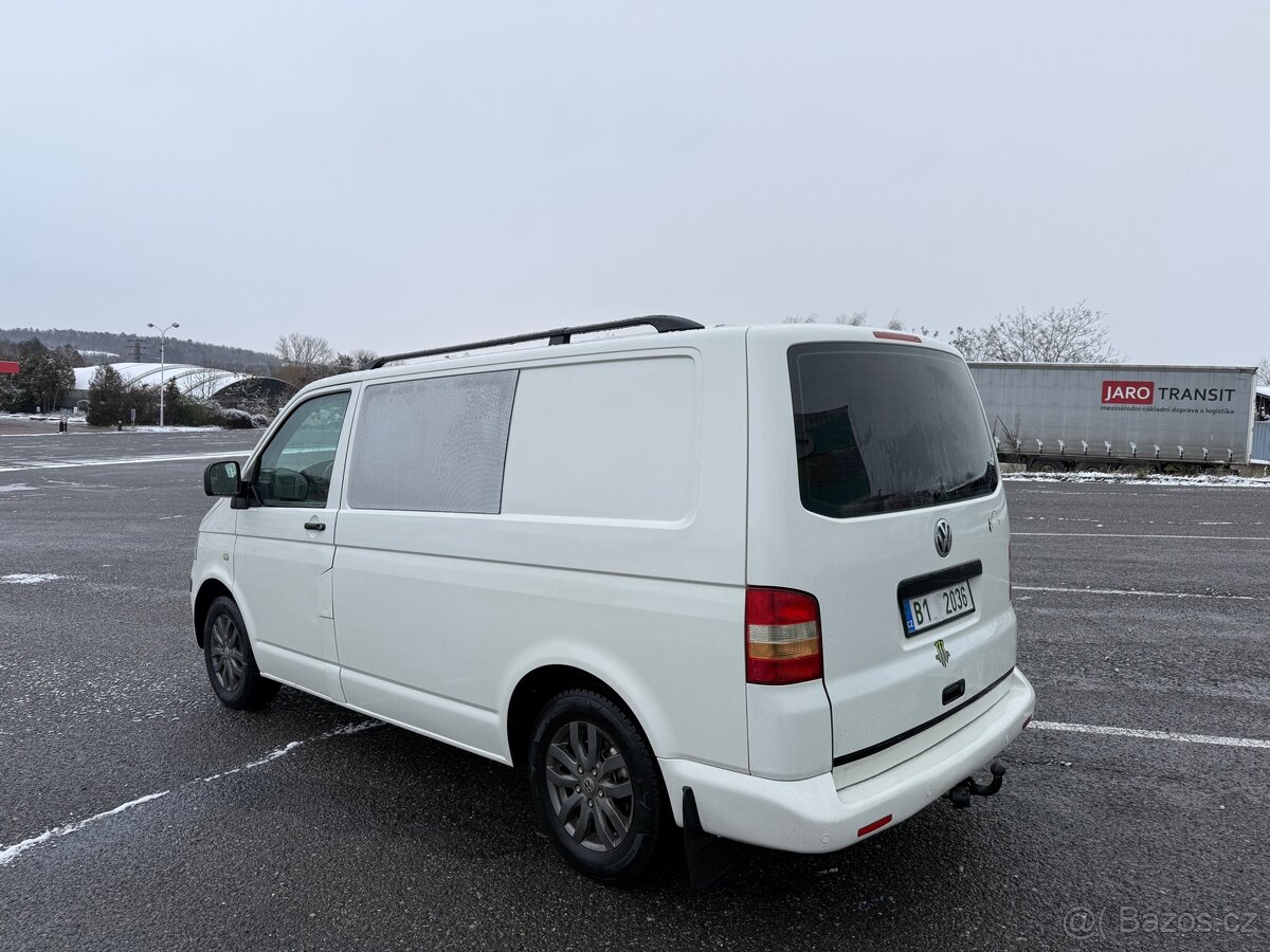 VW Transporter T5 6 Míst - 7