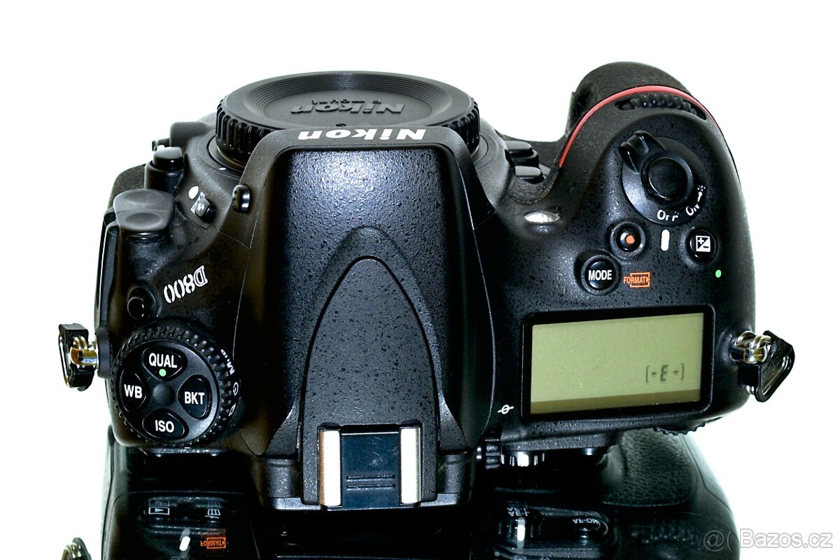 Nikon D800 nafoceno 15 tis expozic, komplet balení - 7