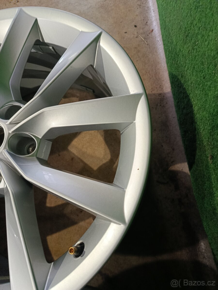 4ks alu 5x112 8J et44 Superb - 7