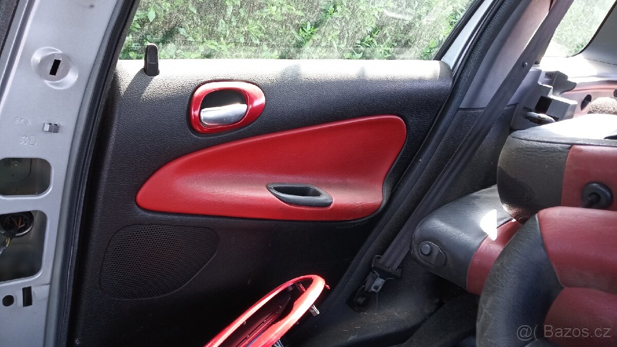 206 SW sedačky+ tapec - 7