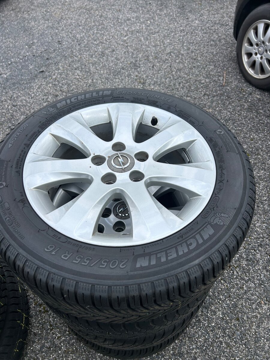 Opel Meriva B dvě sady alu kola - 7