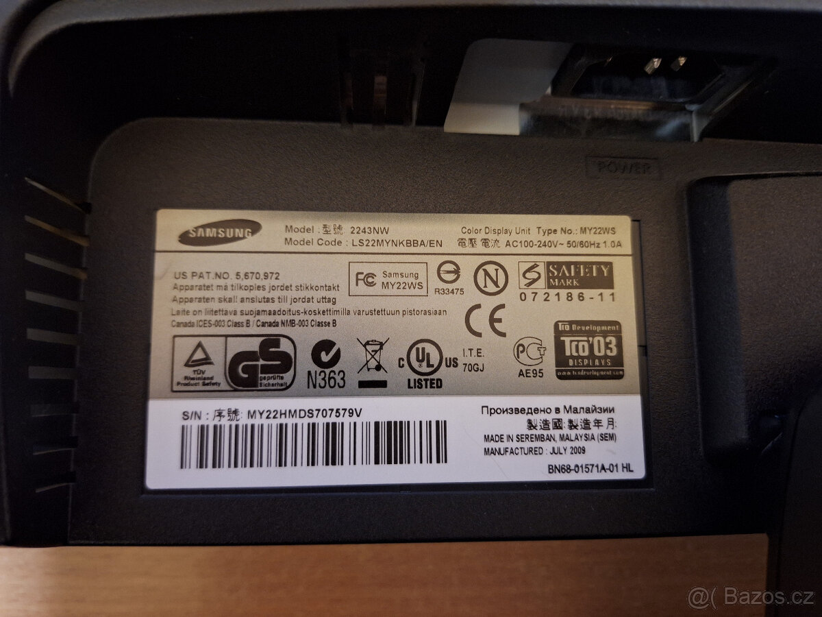 Samsung SyncMaster 2243 - 22", 1680x1050, VGA, záruka - 7