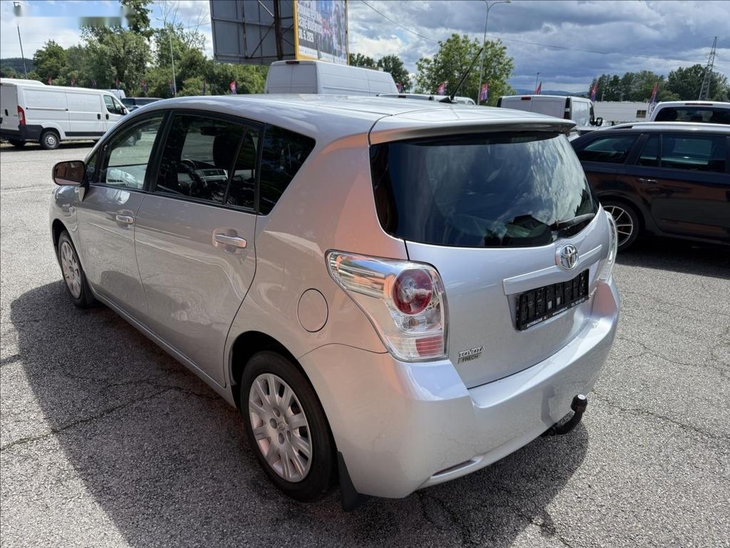 Toyota Verso,1,6 VVTi - 7