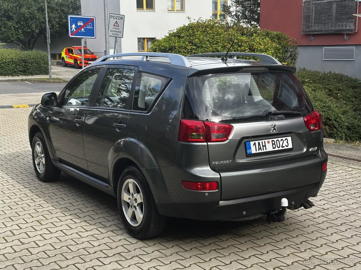 Peugeot 4007 2.2 HDi 4x4 SUV 7 míst Kůže Navi Tažné 2 tuny - 7