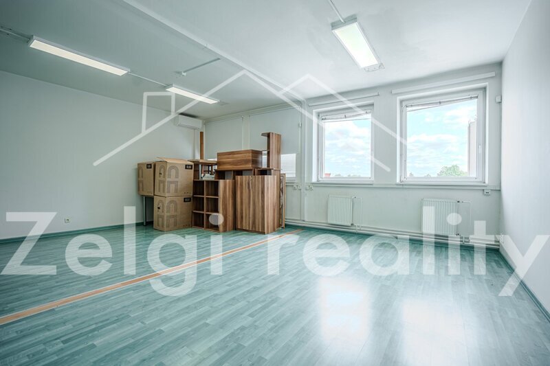 Pronájem kanceláří (420m²) a skladu (40m²) poblíž centra Brn - 7
