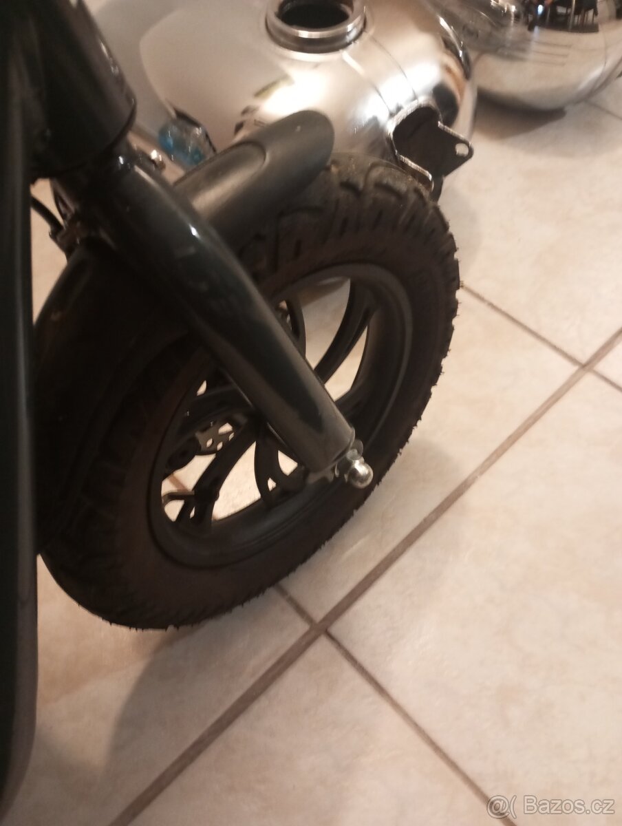 Elektrická koloběžka - 7
