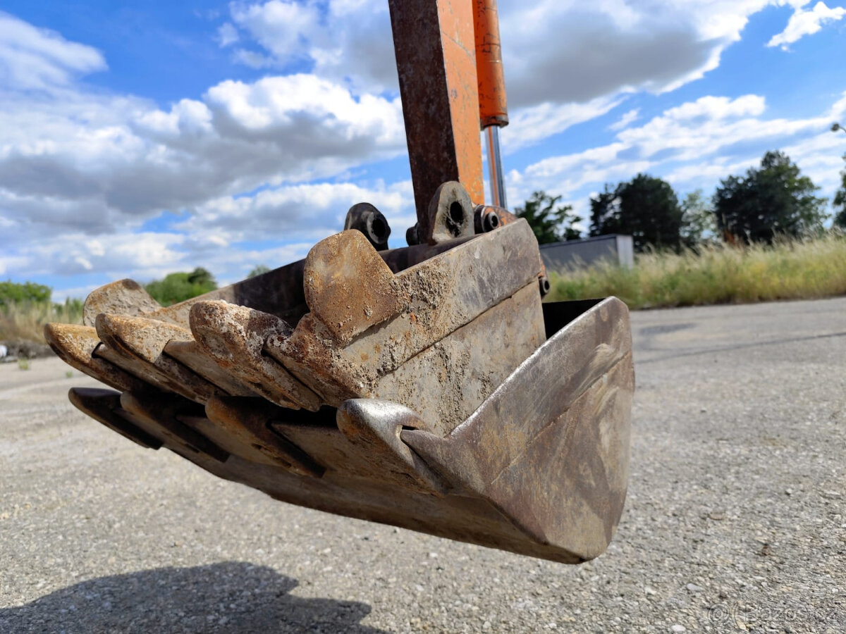 Minibagr Hitachi FH15. 2x lyžica - 7