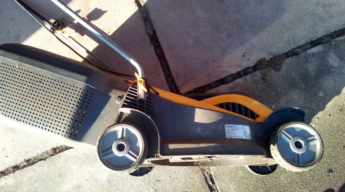 Elektrická zahradní sekačka STIGA - 7