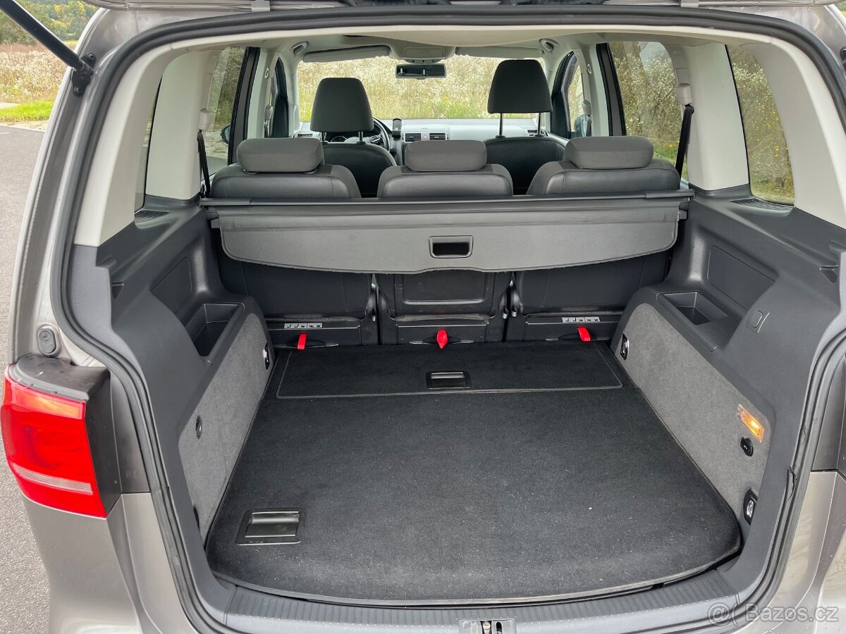 Volkswagen Touran 2.0 TDI 125kW Highline DSG tažné - 7