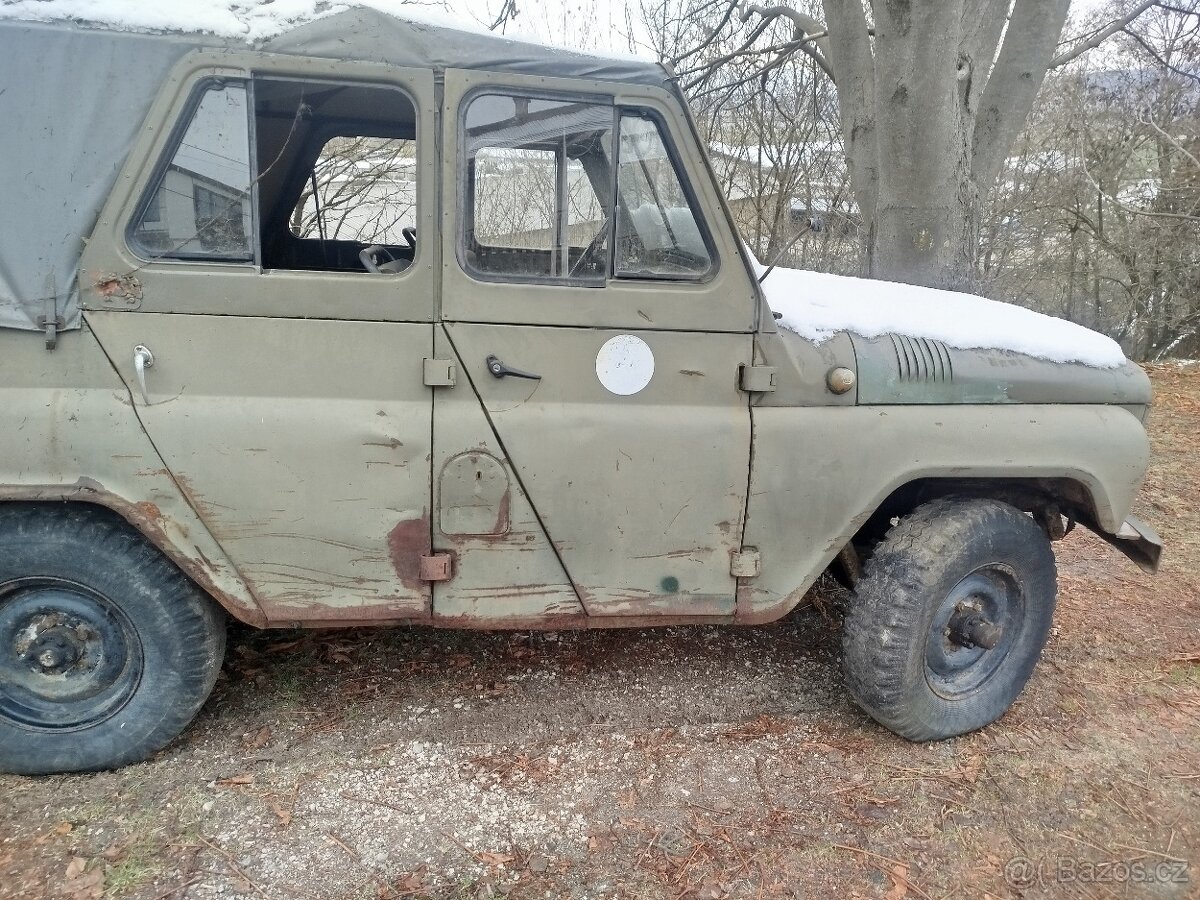 Uaz 469 2.4b - 7