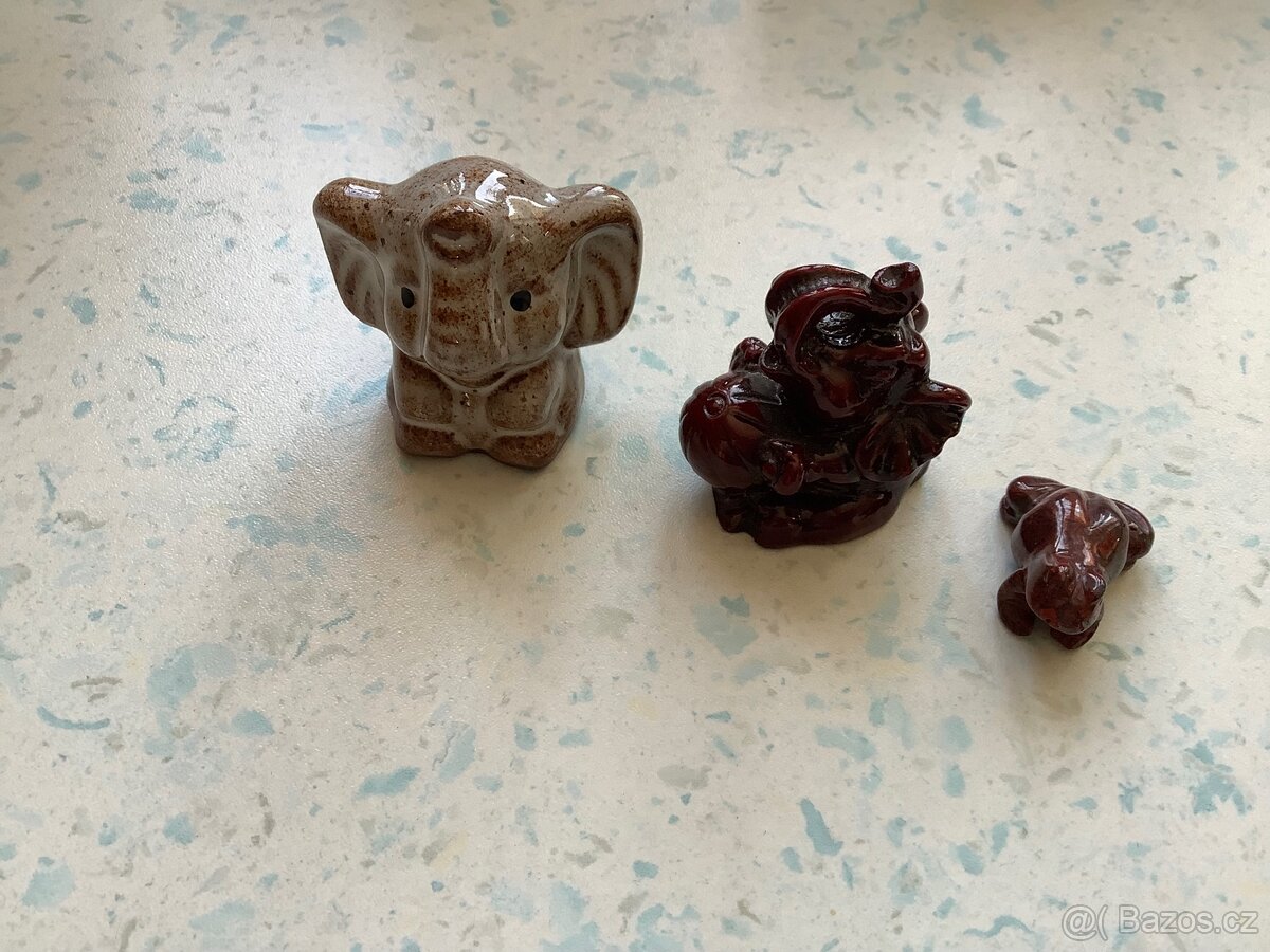 Šálek s podšálkem, svíčka, Tchibo dóza, klíčenka - 7