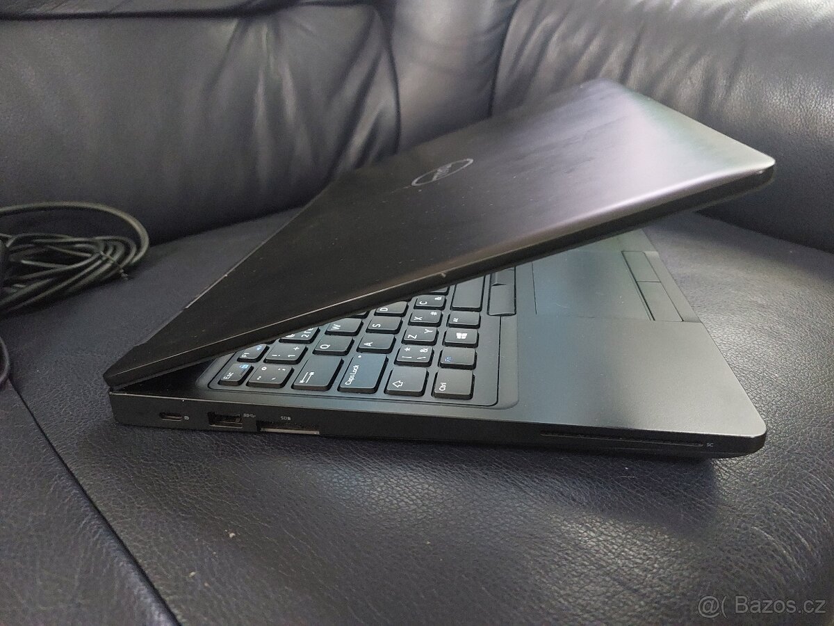 Notebook Dell, Core i5, 8 GB/250 GB, nabíječka - 7