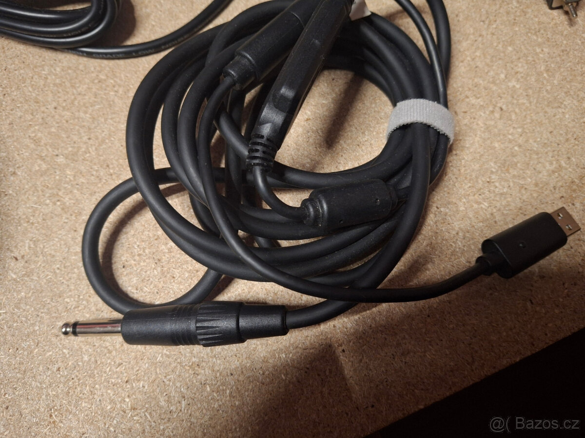 Profi audio vybavení - mikrofon, kabely XLR, MIDI... - 7