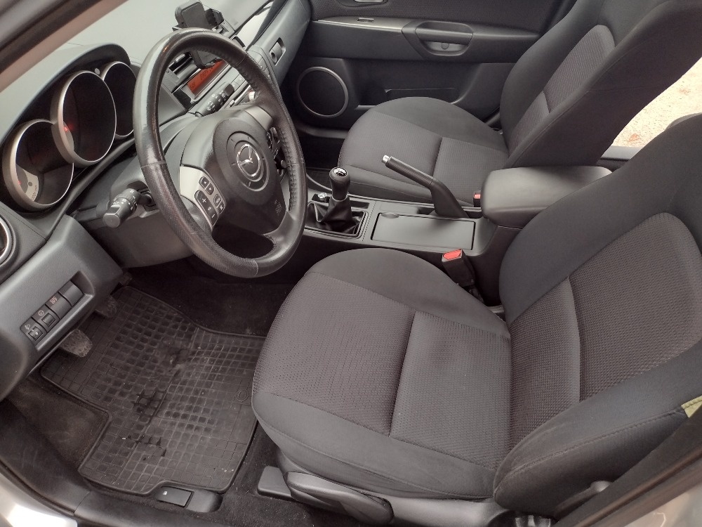 Prodám pěknou Mazdu 3 - 7