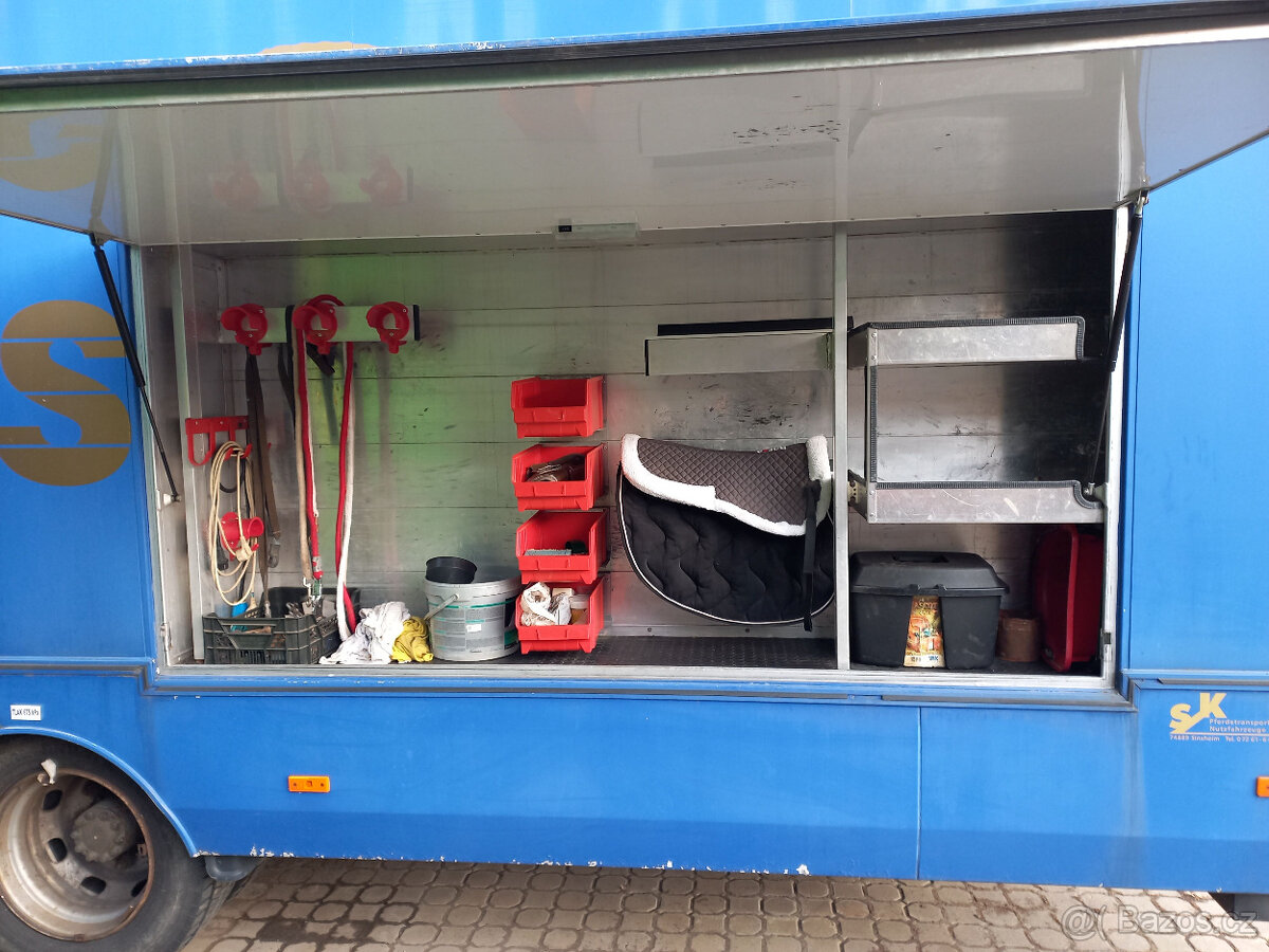 Kamion na přepravu koní - 7