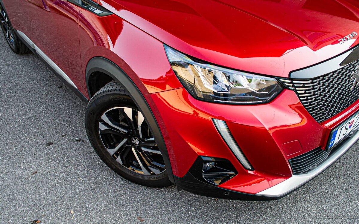 Peugeot 2008 1.2 PureTech Allure 96kW automat - 7